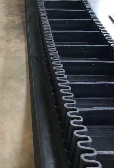 Valovita tračna bočna traka za industriju